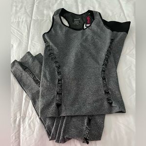 Work out outfit with tags